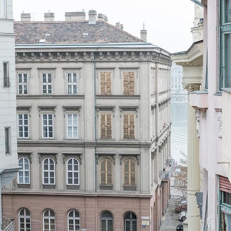 Newsunny Apartment At The Budacastle Budapest Kültér fotó
