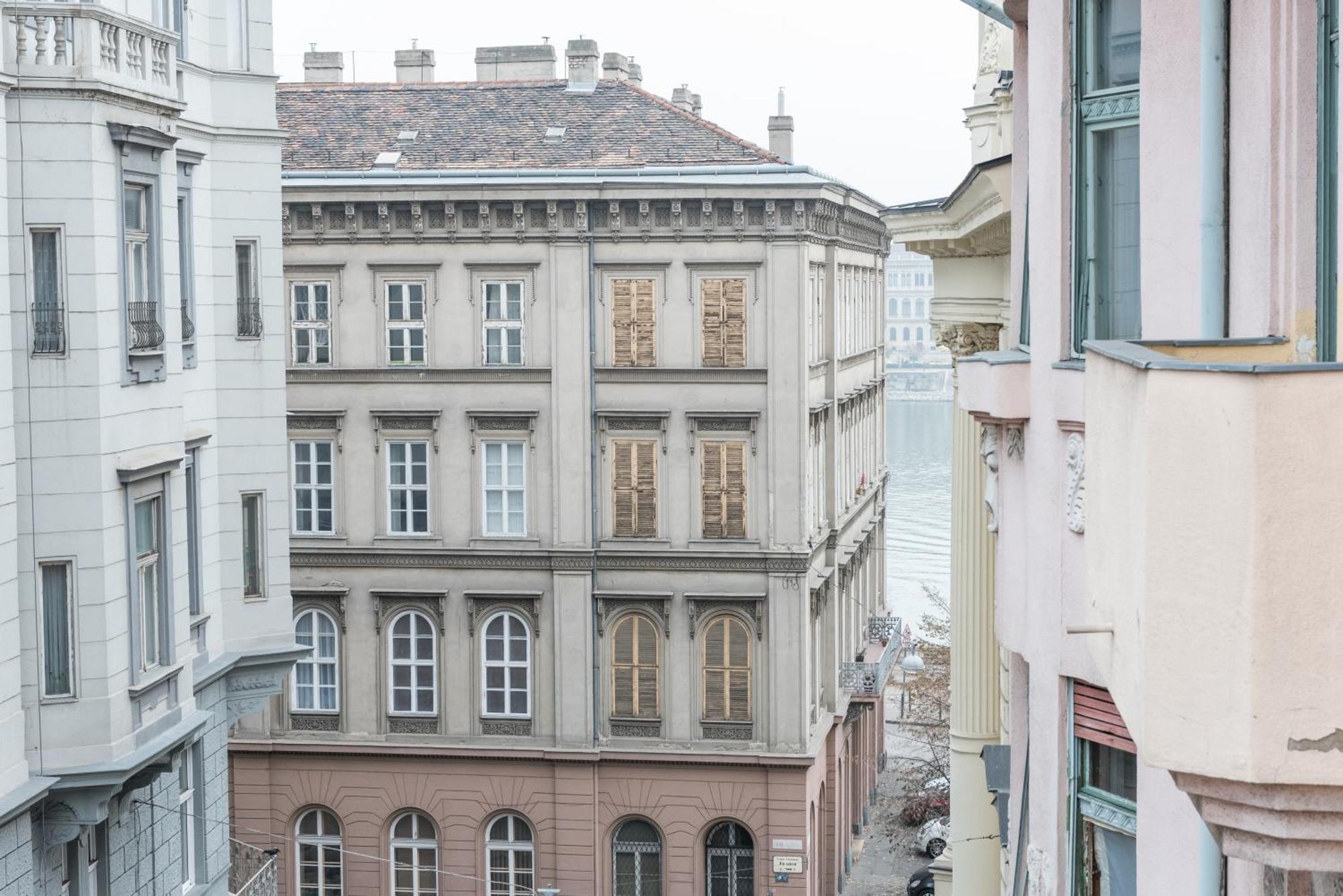 Newsunny Apartment At The Budacastle Budapest Kültér fotó